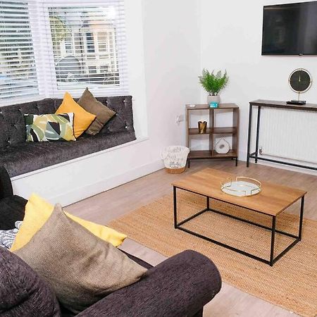 Garden Of Eden 1 Bedroom Flat In Fishponds Bristol Exteriér fotografie